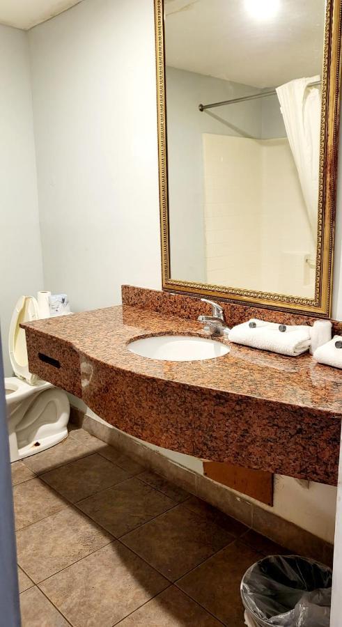 Metro Inn & Suites جاكسونفيل المظهر الخارجي الصورة